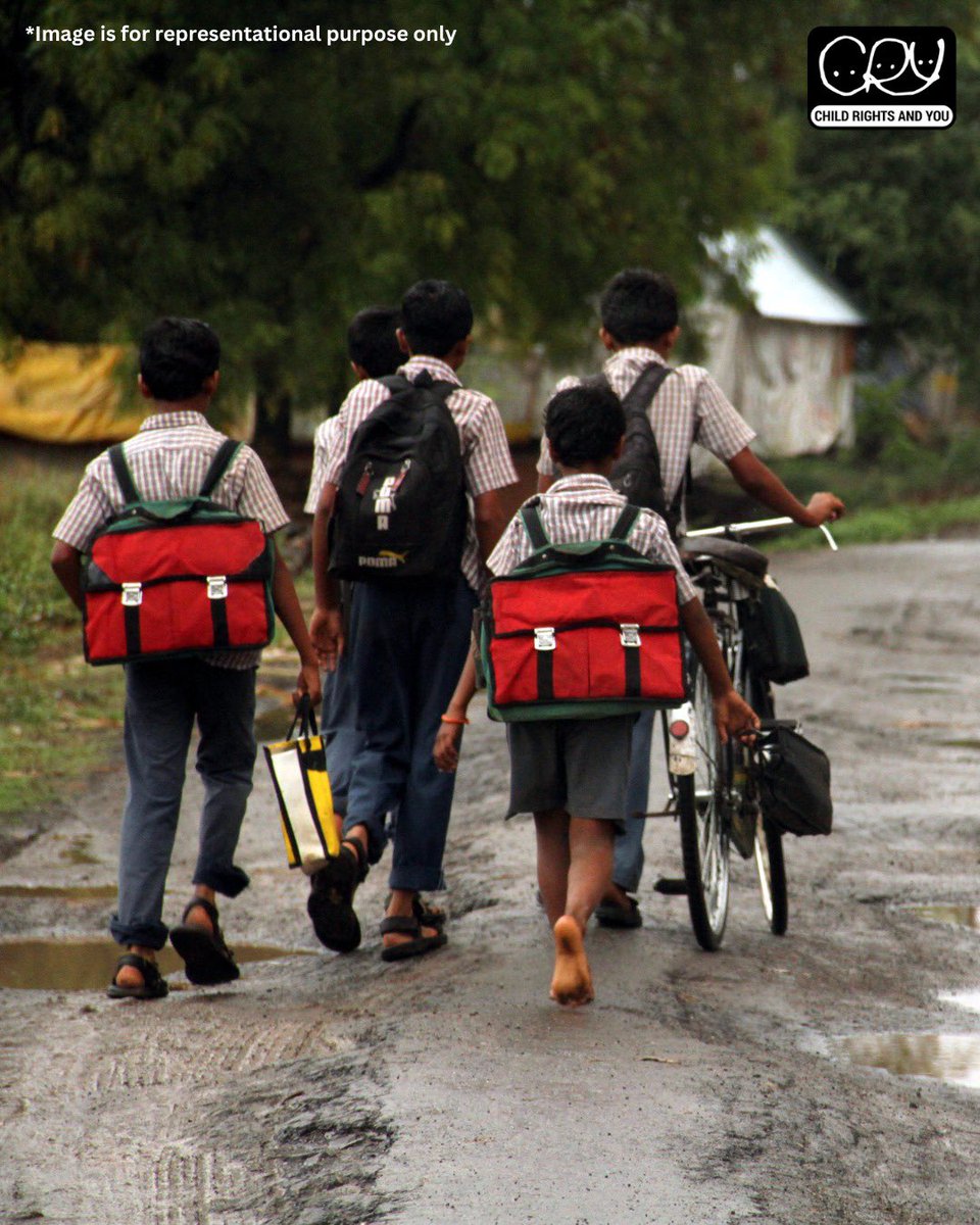 In Surat’s Patichal and Jadababa no Tekro, overflowing drains kept children out of school.

CRY helped organise a cleanliness and tree plantation drive, involving children, residents, and municipal staff.