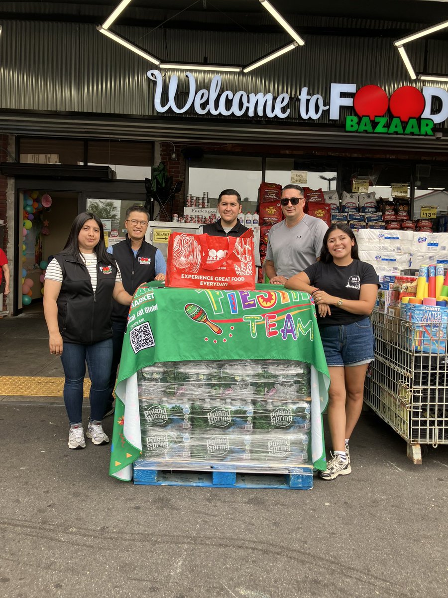 NYPD 104th Precinct (@nypd104pct) on Twitter photo National Night Out is truly an all-in community effort! We extend our gratitude to our generous sponsors, whose support makes it all possible.
A huge thanks goes to Fenix Car Service and <a href="/MyFoodBazaar/">Food Bazaar Supermarket</a> for providing waters and snacks for our event! National Night Out is truly an all-in community effort! We extend our gratitude to our generous sponsors, whose support makes it all possible.
A huge thanks goes to Fenix Car Service and <a href="/MyFoodBazaar/">Food Bazaar Supermarket</a> for providing waters and snacks for our event!