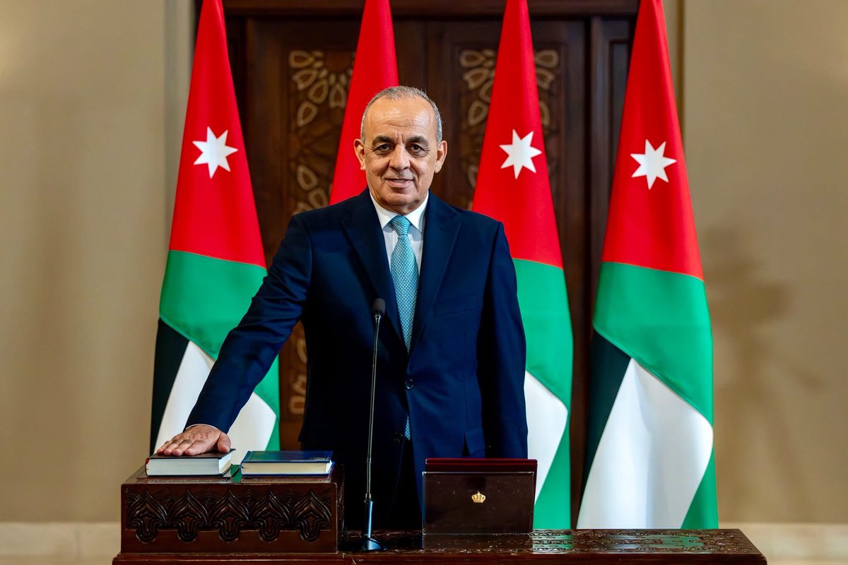 الحجازين يؤدي اليمين الدستورية أمام جلالة الملك عبدالله الثاني بتعيينه وزيرا للسياحة والآثار