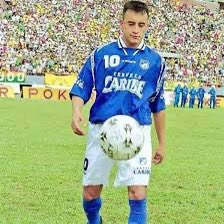 teban9615's tweet image. Los mejores futbolistas bogotanos de la historia. Hechos en el Galán y Cazucá. Micro y potrero puro. Son de Millonarios Ⓜ️