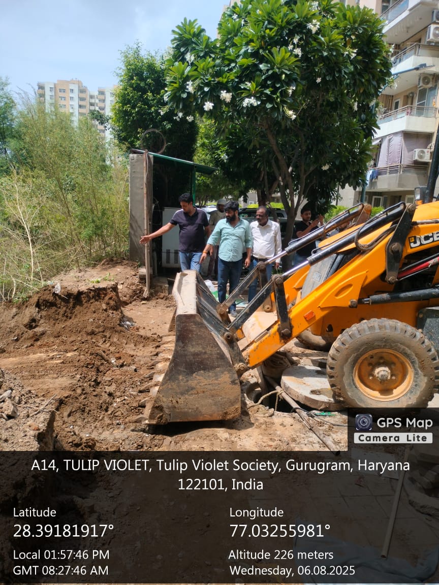 🚨 अवैध निर्माण पर एक्शन!
#MCG #EnforcementTeam का बड़ा अभियान:
✅ बादशाहपुर में 1 एकड़ सरकारी ज़मीन कब्जामुक्त
✅ #TulipViolet द्वारा कब्जा की गई एमसीजी की ज़मीन और झुग्गियों पर चला बुलडोजर
✅ #Avenue69 की 11 अवैध निर्माण पर कारवाई 
📢 “सरकारी भूमि पर अतिक्रमण बर्दाश्त नहीं”
👉