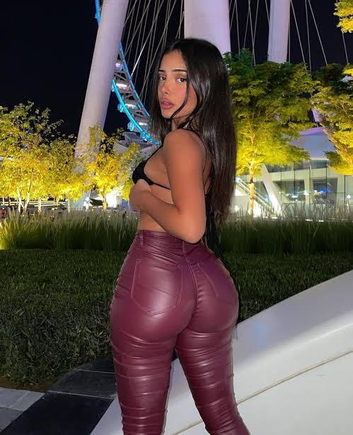 Anyone around? #wankbattle dms open