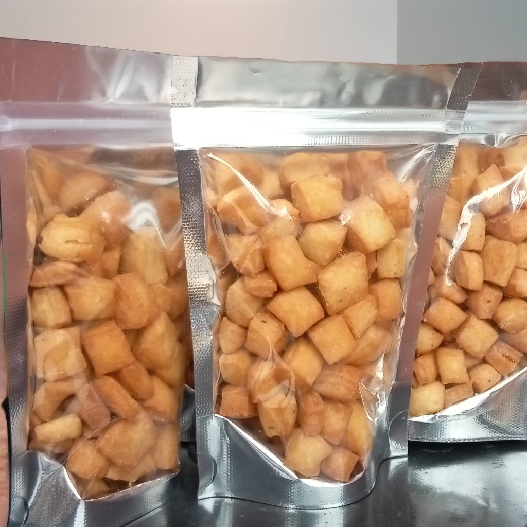 We're producing a fresh batch of premium, soft and crunchy milky ChinChin tomorrow. 
DM to order for one or two jars or a paint bucket 😉😉

Same day delivery within Owerri 
Outside Owerri 24-48hrs
Ziplock-1k
Small jar-3,500
Medium-7k
Half paint-10k
Full paint-20k

Repost 🙏🏽