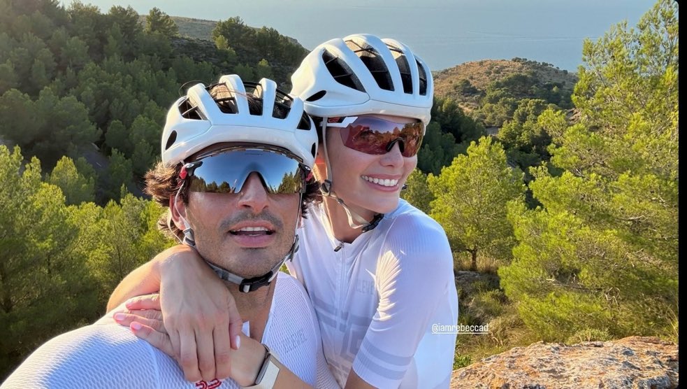 “oh i’m carlos sainz! i’m insanely handsome and my hair is perfect, i’m a formula 1 driver and i’m dating a beautiful woman who also does my favorite hobby with me!” man FUCK YOU