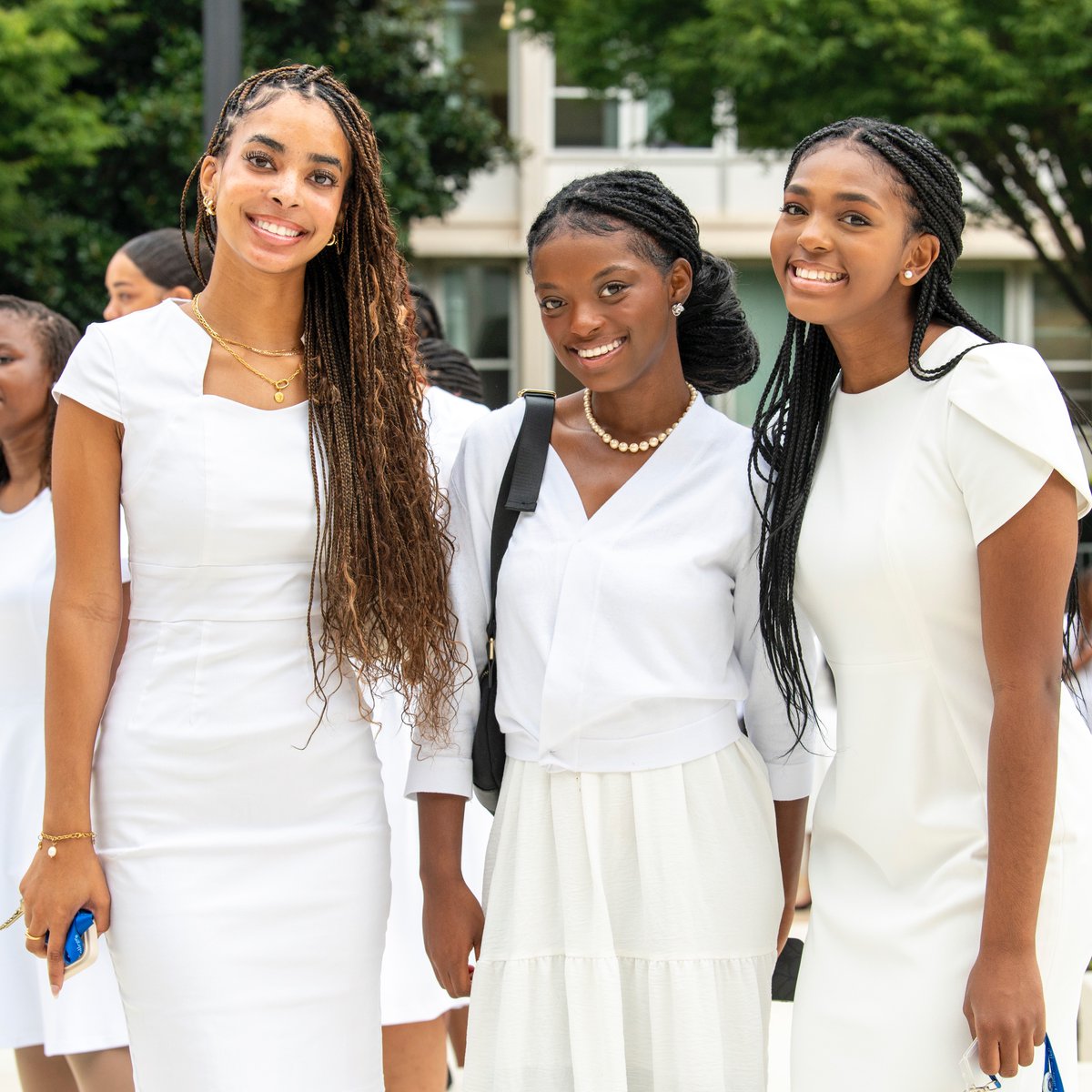 SpelmanCollege's tweet image. #Spelman29, do you have your white attire selected and packed for #SpelmanNSO? The wearing of white attire during designated official occasions is one of the most esteemed and cherished traditions of the College. In keeping with the White Attire Tradition established around 1900,…