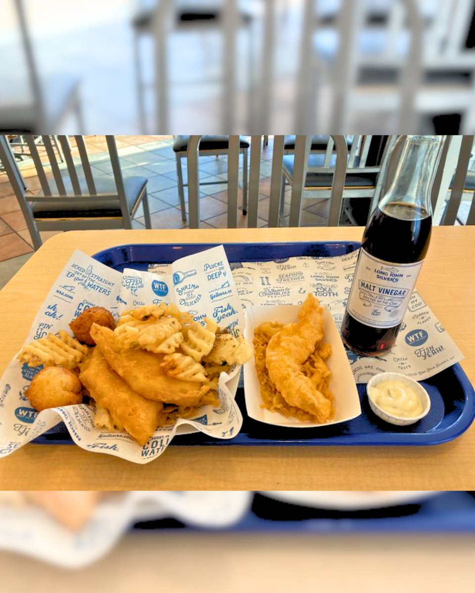 A legendary meal fit for the high seas (or your lunch break)🍴💙 #LongJohnSilvers #Fish #Chicken #Foodie