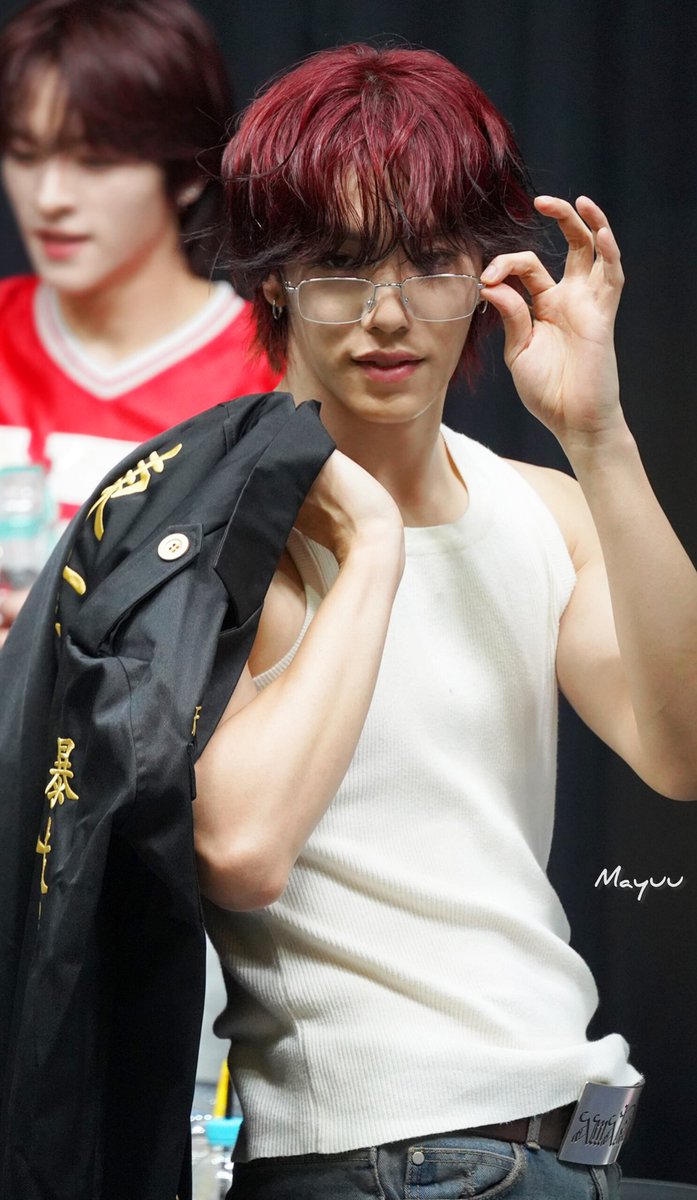 25.7.13 STARLIKE MUSICサイン会

色気が溢れだしてるズタさん🦄

#엔싸인 #エンサイン #nSSign #카즈타 #カズタ #KAZUTA