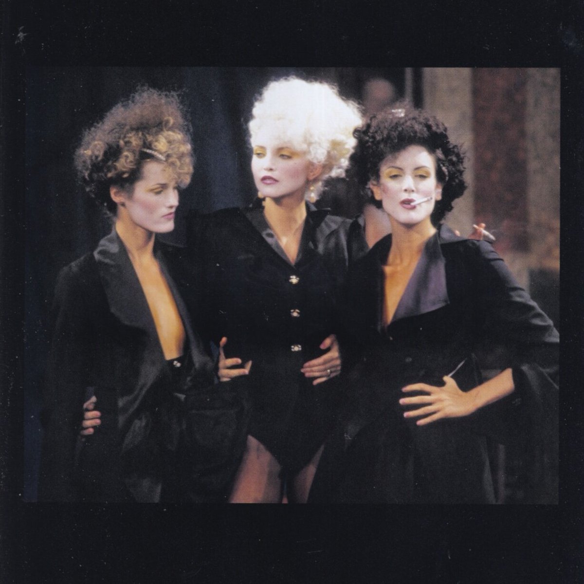 LaModeUnknown's tweet image. 'Café Society' collection of ✨Vivienne Westwood✨ Spring/Summer 1994.🪡