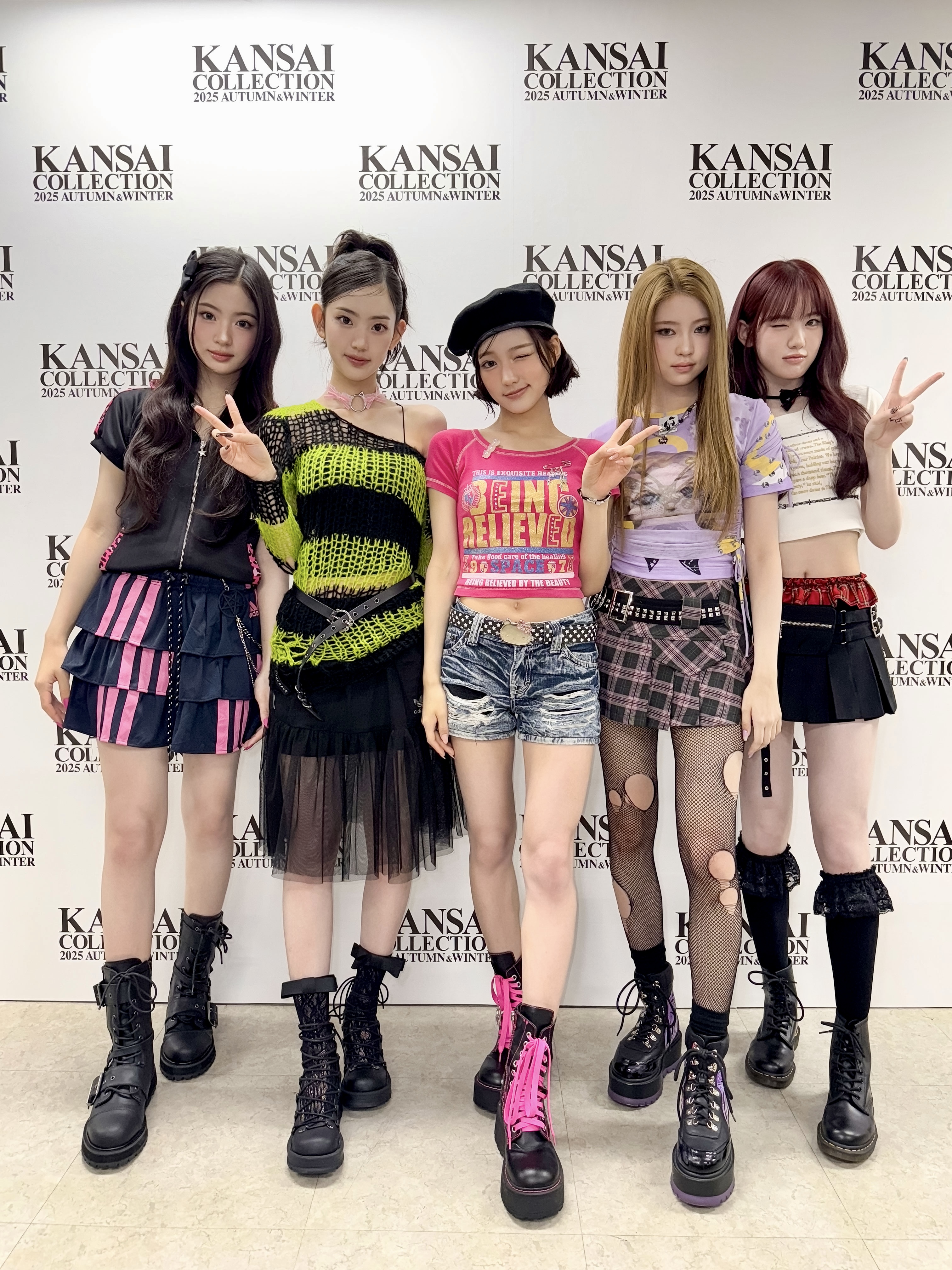 GxrKqqJawAcNWRh?format=jpg&name=4096x4096