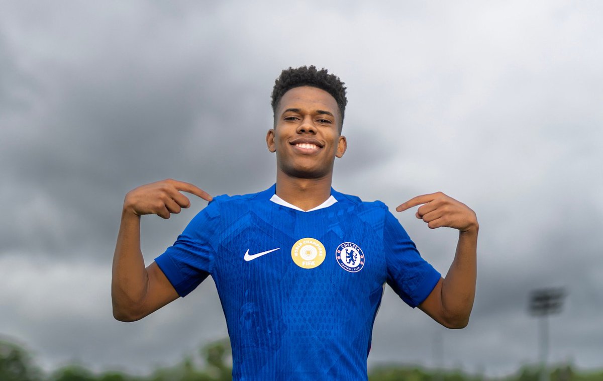 🚨No Chelsea fan should have less followers 

LIKE and RETWEET 
Drop your handles and follow everyone who likes your comment 🔥