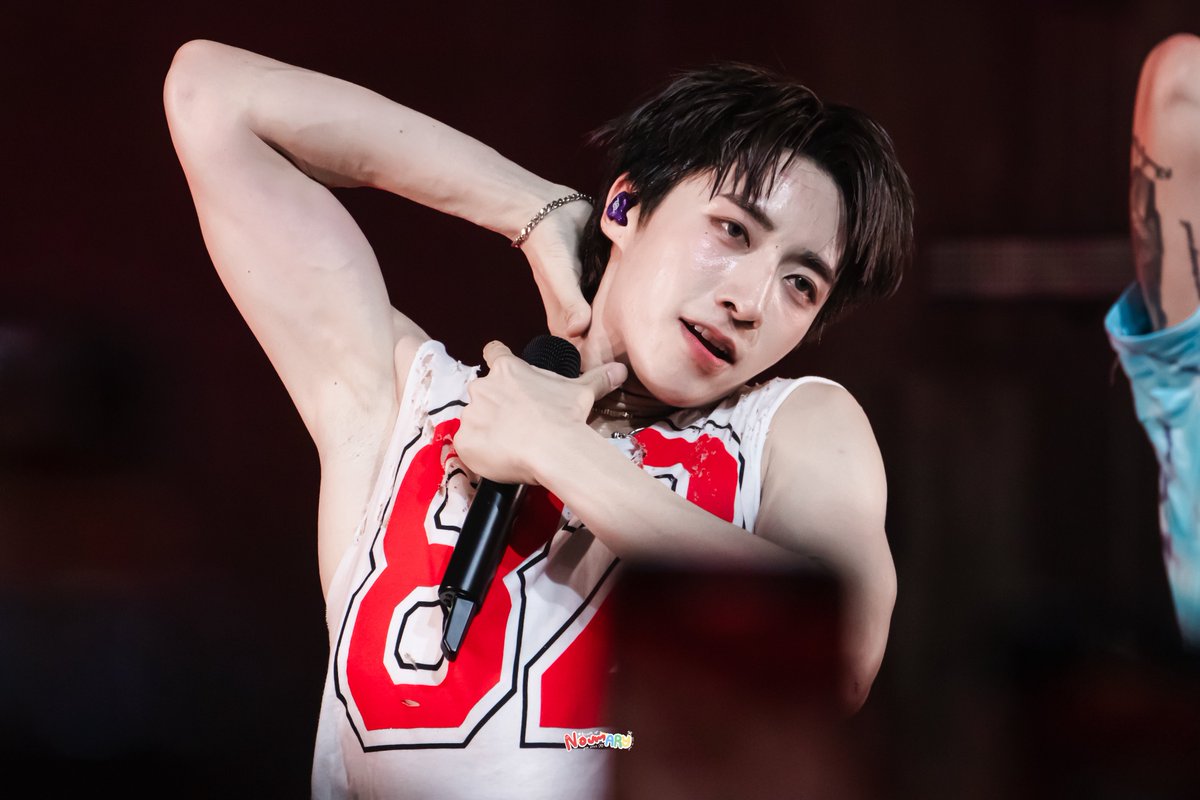ห้ามเธอขยับ ให้ผมจับซะดีๆ🫵
**ข้อหาหล่อเกิยกฎหมายกำหนดค่ะพี่😝

 — <a href="/jungwboo_/">Jungwboo</a>                

PERSES FREEZE MV PREMIERE PARTY  #JUNG_PERSES        
#PERSES #PERSES_TH         
#PERSES_ห้ามขยับจับนะMV