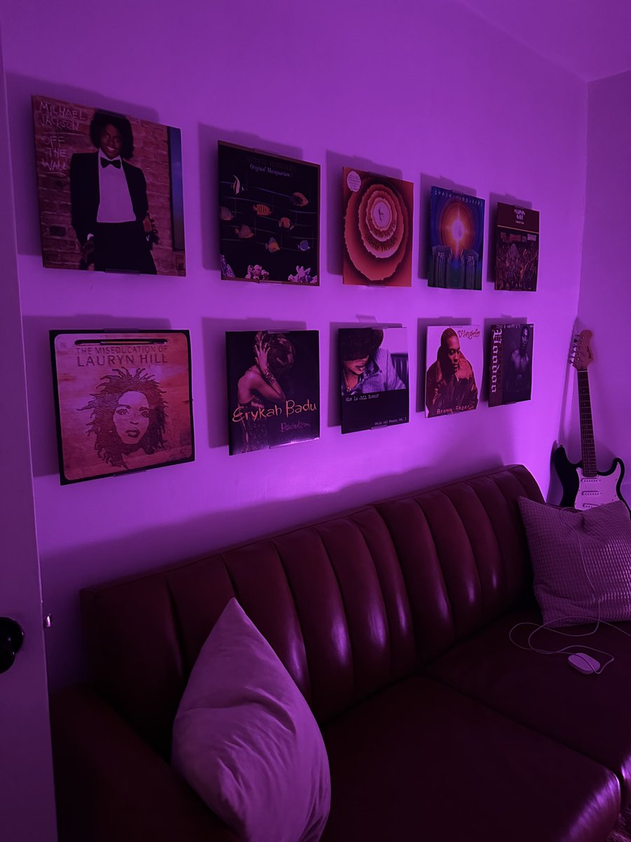 y’all HELP should i add a third row? or leave it?