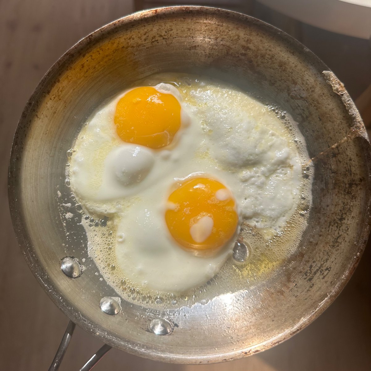 Never listen to Big Pharma 🤡 

Eggs + butter = health foods