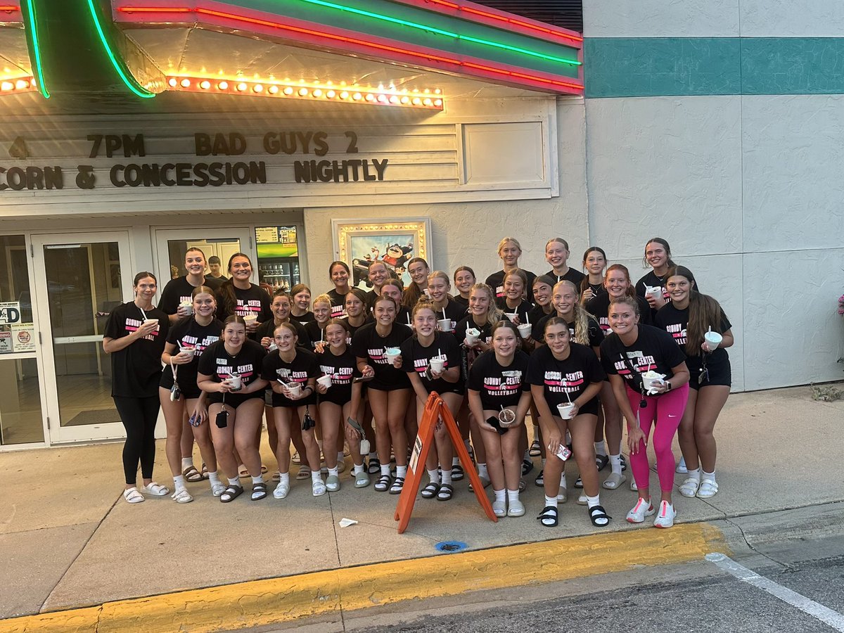 GCVBSpartans's tweet photo. Spartan Camp βοΈ
Thank you Andrea McCartney, Coach Pelky @WinonaStateVB & @jordan_kuper for bringing us another incredible camp experience. Special S/O to the Erika Amfahr family for buying the team ice cream after 4 hard sessions! #GCVB4Life https://t.co/DEC7euu1KN