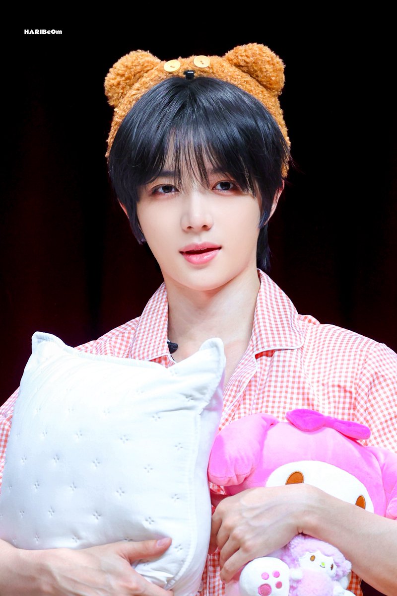 εïз 250806 εïз  M2U
🧸
#투모로우바이투게더 
#범규  #BEOMGYU #TXT_범규
#TXT #TOMORROW_X_TOGETHER #ボムギュ