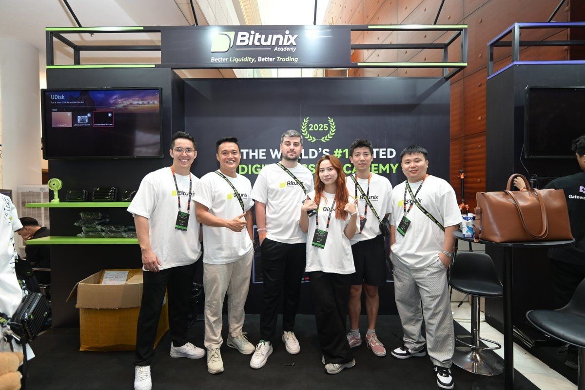 GiorgiXBT's tweet image. What a turnout at GM Vietnam 2025! 🇻🇳

 Thanks to everyone who stopped by the Bitunix booth — your support made it unforgettable. 
From traders to builders, we loved connecting with the entire Web3 fam at @gmvn_official 💬💼

Silver Sponsor, full vibes.  
#BitunixEvents…