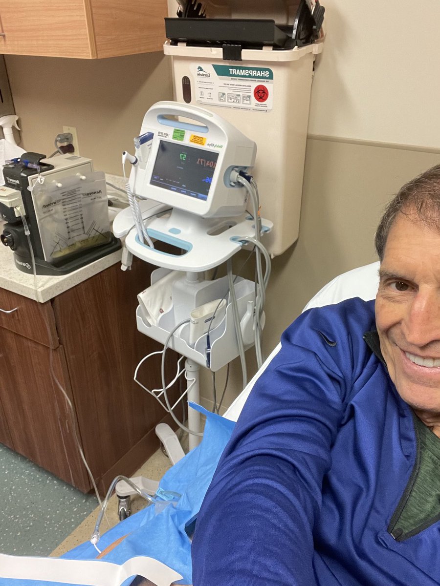 BernieKosarQB's tweet image. Let’s get healthy together &amp;amp; have a positive winning day 💪🏼 #UMatter #HealthyHabits ShopKosar.Com Kosar19.Com