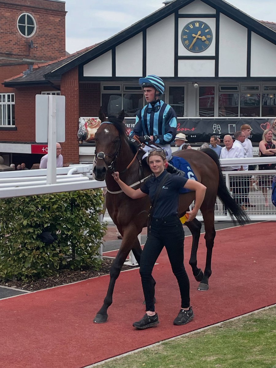 Bass Player came 2nd in the 15:30 <a href="/ponteraces/">PontefractRacecourse</a> ridden by <a href="/alfie/">Alfie</a>.gee18 and led up by @lauren_fr0st