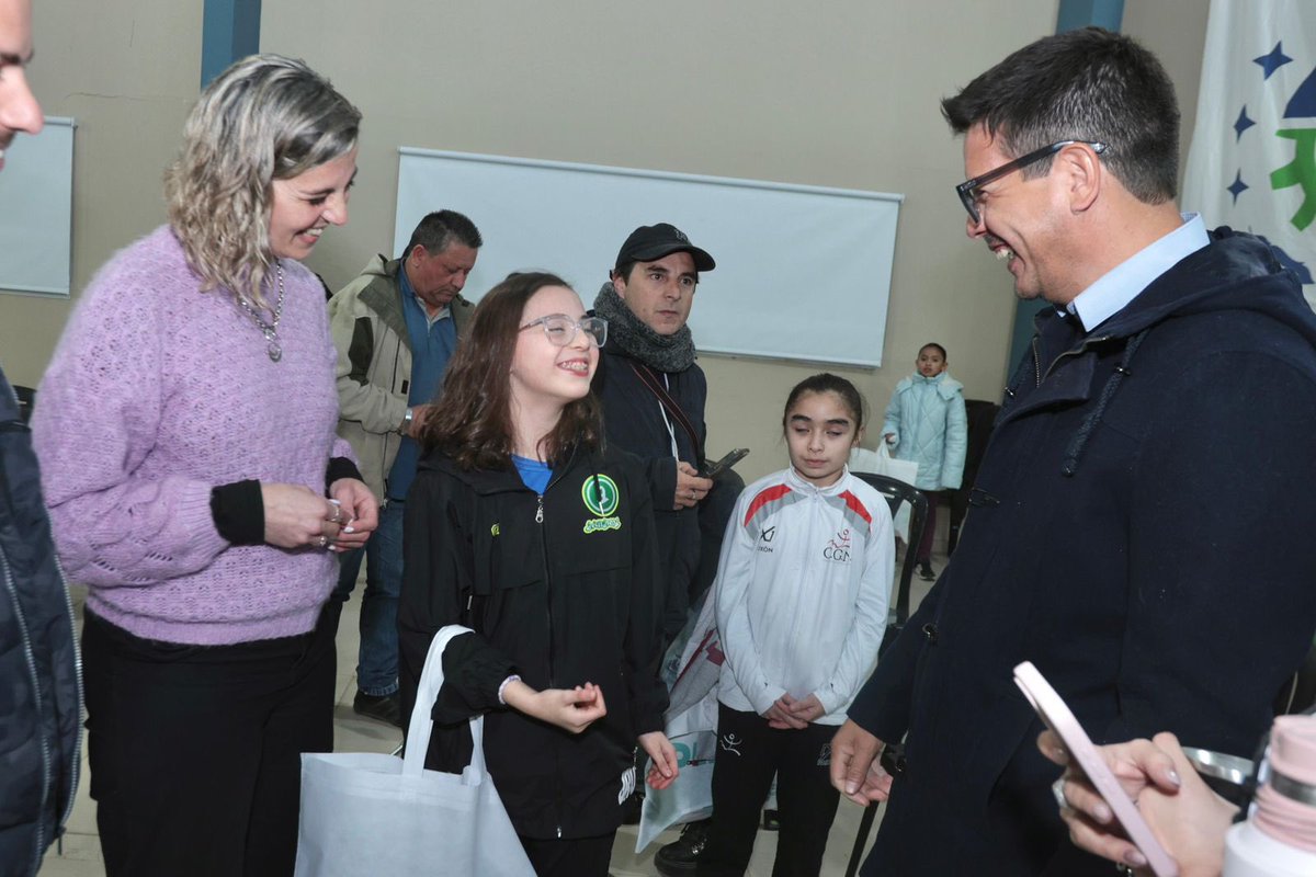 Desde <a href="/DeportesPBA/">Subsecretaría de Deportes</a> y <a href="/BAProvincia/">Gobierno PBA</a> seguimos acompañando a los clubes de los 135 municipios, con el compromiso de fortalecer el acceso al deporte en cada rincón de la Provincia.

Con infraestructura, herramientas y decisión política, construimos futuro con un Estado presente,