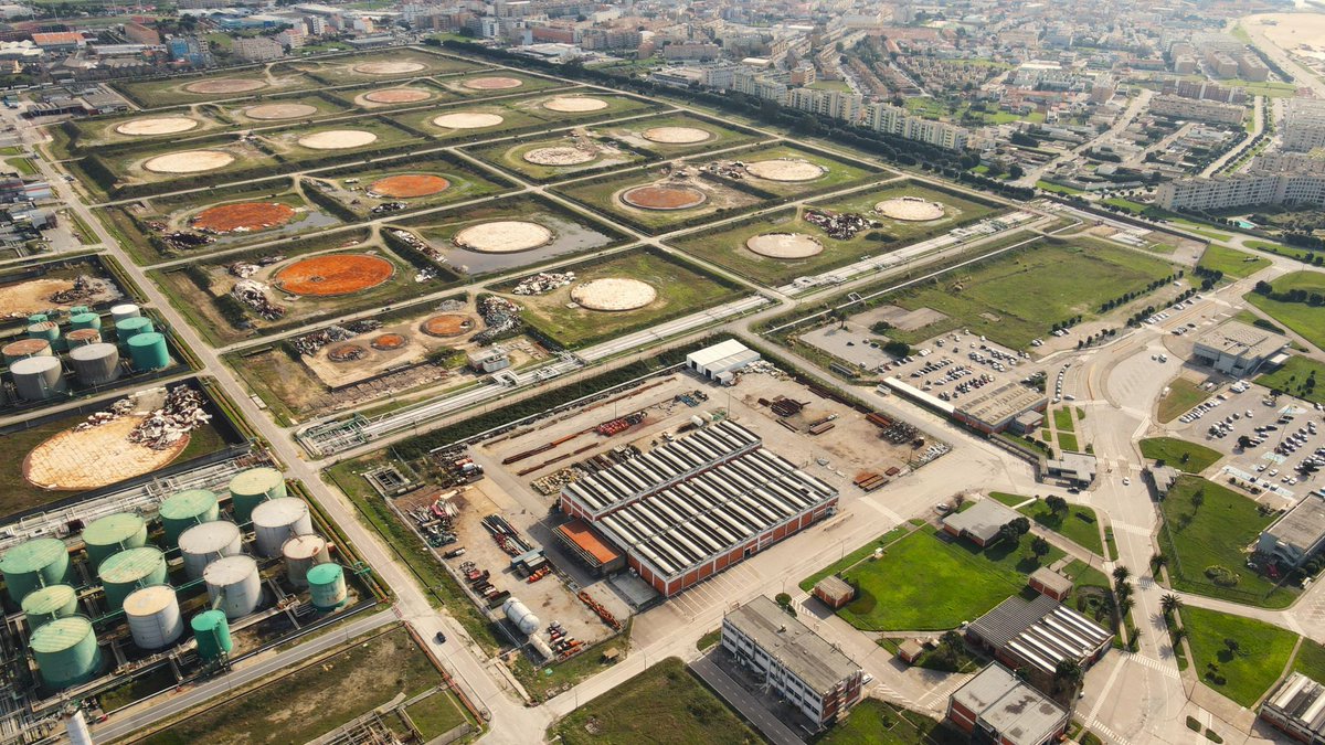 It's been an incredible first year on our project in the Matosinhos Refinery, Portugal. We have now clocked a whopping 50,000 man-hours, with a zero-injury rate! Yesterday, the team took a moment on lunch to recognise and celebrate this fantastic achievement #HSDemo #Demolition