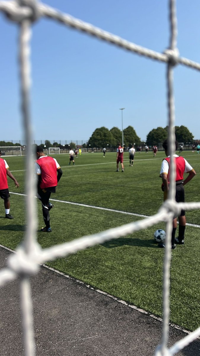 Romfordtownffc's tweet image. ✅ First pre-season fixture done at West Ham United!
A great run out for the boys as we prepare for full-time football &amp;amp; education.
Minutes in the legs. Standards raised. The journey begins. 🔥⚽
📩 Join us: p17rrfc@gmail.com | 07480 937331
#Project17 #RomfordTown