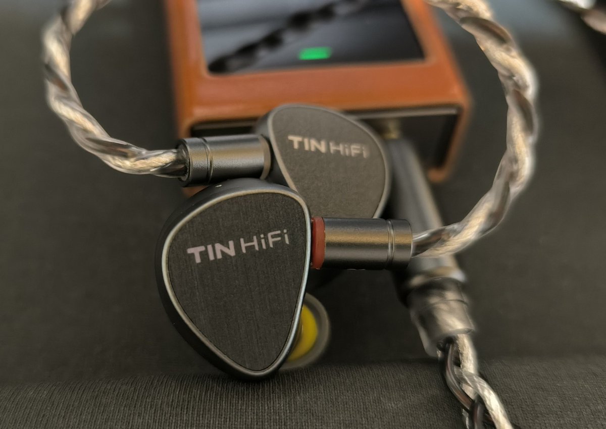 TINHiFi T5Sやっぱり好きだー
T7も本当に良いけど夜のんびり聴くならT5S☺