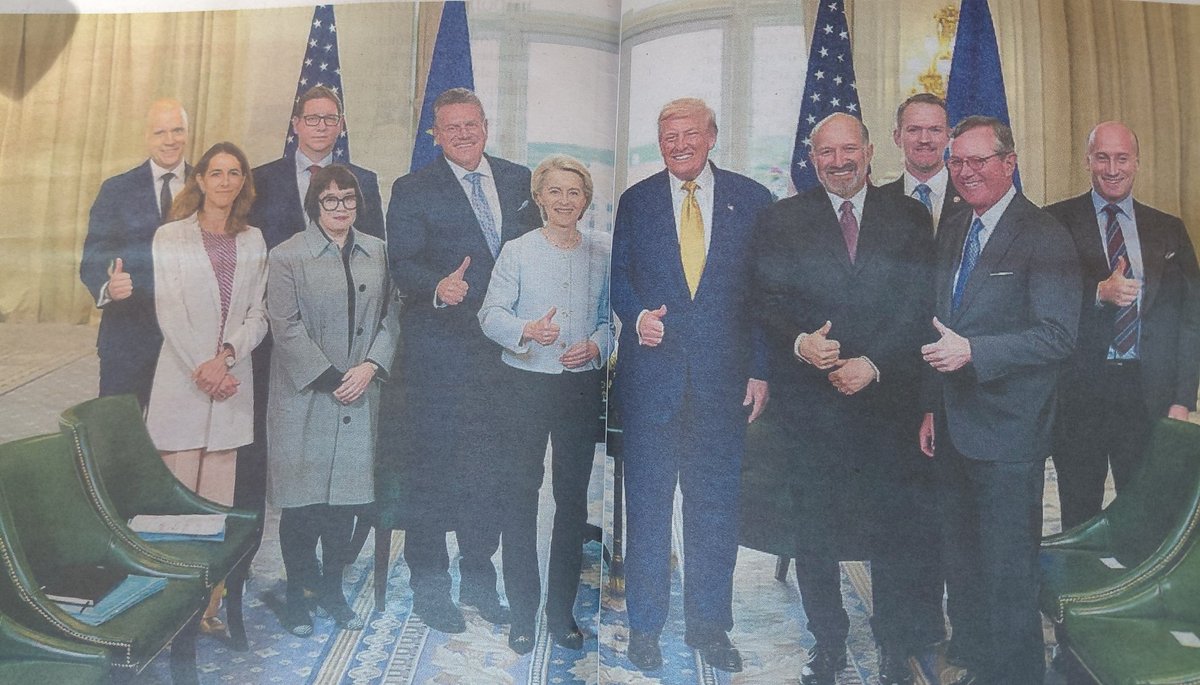 manuelg.pascual (@manuelgpascual) on Twitter photo Las caras Juan ...
Mirad la cara de los representantes de la <a href="/EU_Commission/">European Commission</a> ante Trump...un día esa foto sera historia como el cuadro de la rendición de Breda... Las caras Juan ...
Mirad la cara de los representantes de la <a href="/EU_Commission/">European Commission</a> ante Trump...un día esa foto sera historia como el cuadro de la rendición de Breda...