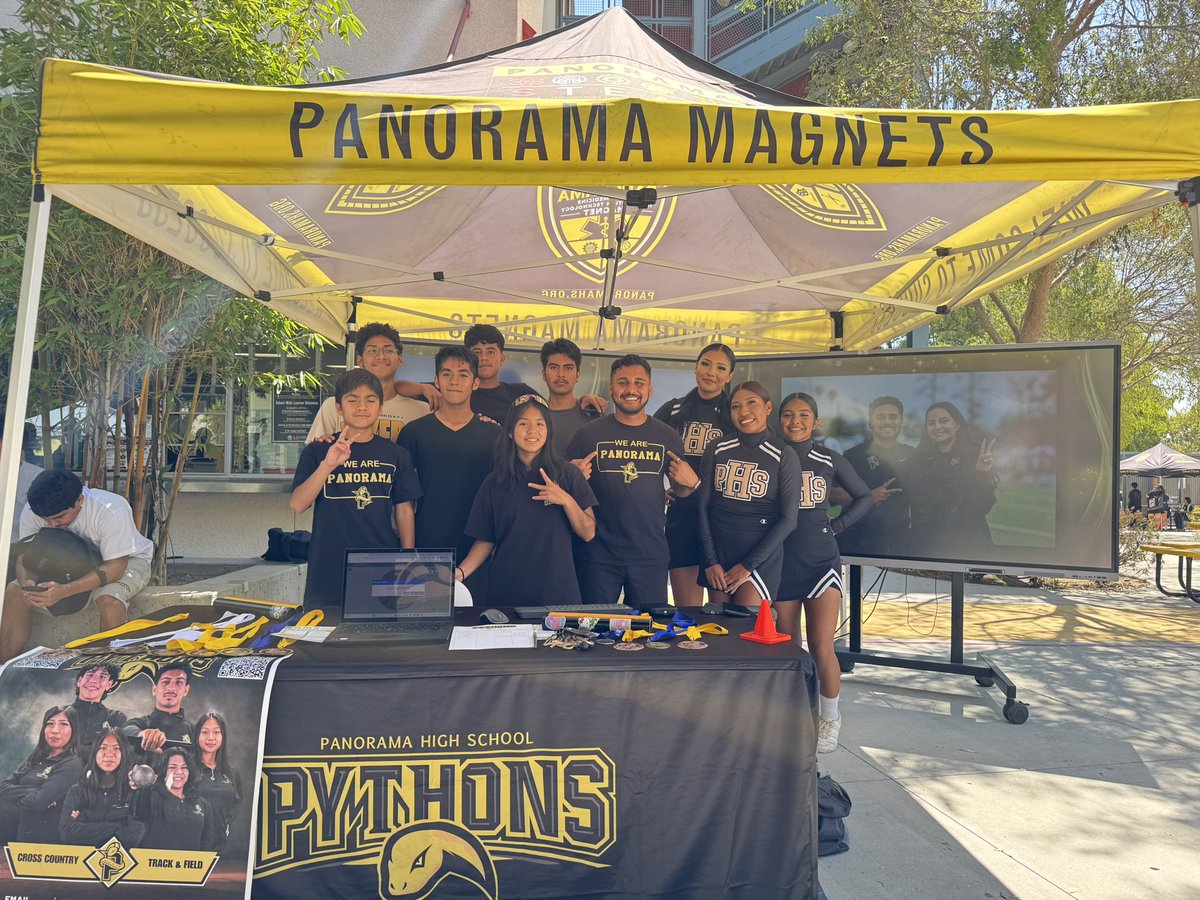 PanoramaPythons's tweet image. 💛 Welcome, Class of 2029! 💛
We’re pumped to have you in the Python Family! 🐍
Shoutout to all the clubs & teams who made Orientation awesome!
📅 First day is Thurs, Aug 14 — be here by 8:10 AM with your Yonder Pouch!
Let’s make it a great year! ✨ #PythonPride