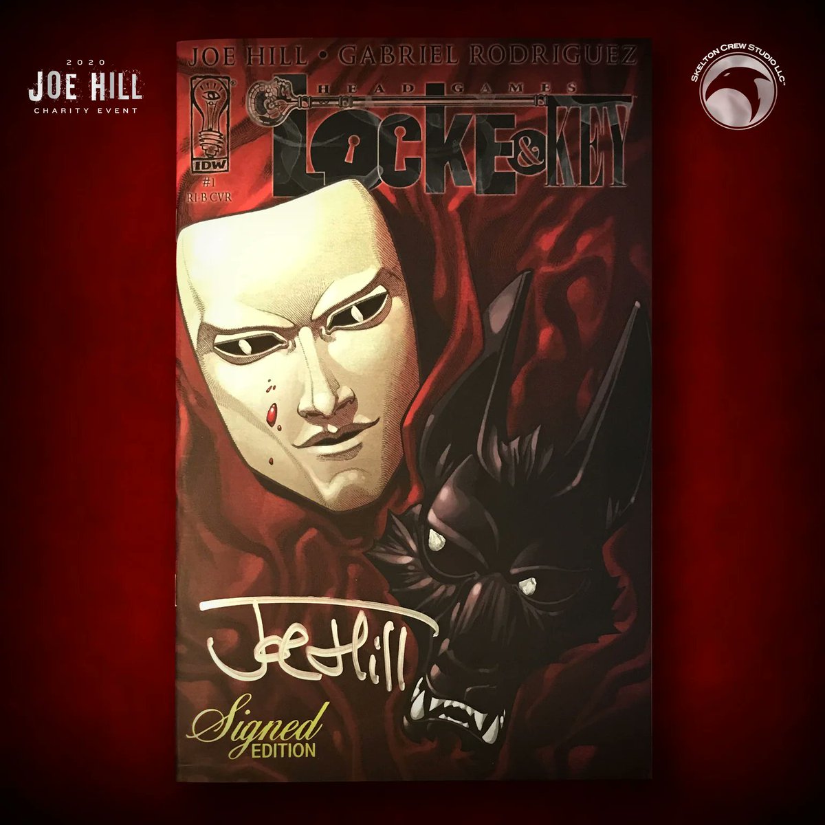 Israel Skelton (@skeltoncrew) on Twitter photo From sharing these posts to purchases that will benefit the Redfearn-Hill Charity Fund, THANK YOU for your support!
Just a few titles left of the 80% off sale, including this single-issue edition of Headgames "Signed Edition" signed by <a href="/joe_hill/">Joe Hill</a>.   
linktr.ee/SkeltonCrewStu… From sharing these posts to purchases that will benefit the Redfearn-Hill Charity Fund, THANK YOU for your support!
Just a few titles left of the 80% off sale, including this single-issue edition of Headgames "Signed Edition" signed by <a href="/joe_hill/">Joe Hill</a>.   
linktr.ee/SkeltonCrewStu…