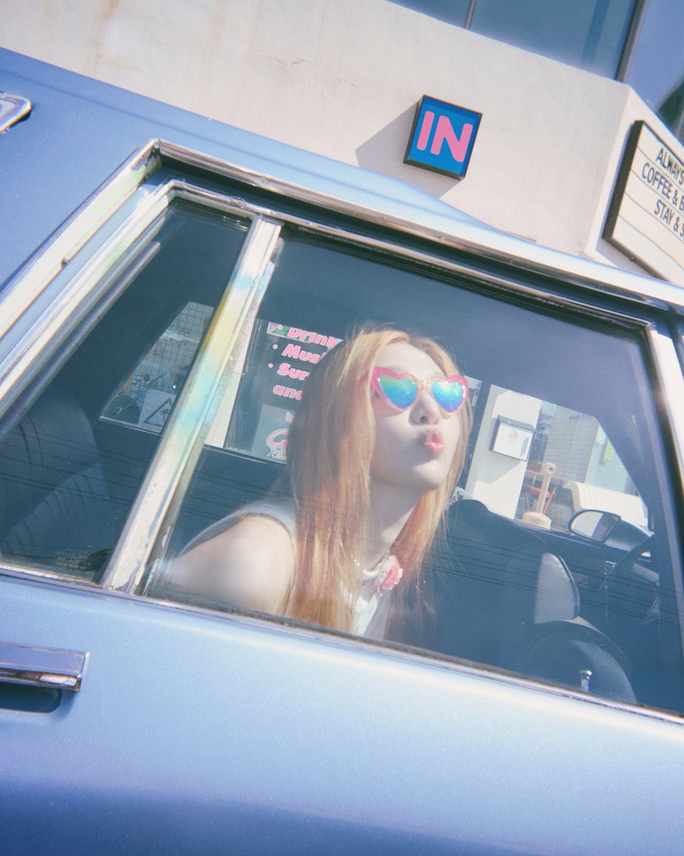 PopBase's tweet photo. Joy of Red Velvet unveils concept photos to her first mini album ‘From JOY, with Love.’ Out August 18th. https://t.co/YxVFFxSxjZ