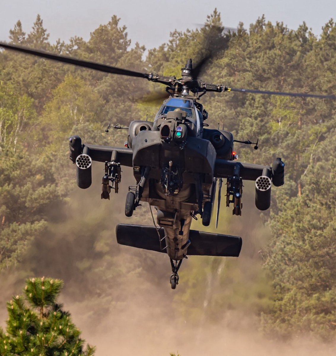 mungayeong81668's tweet image. Women&apos;s favorite weapon, the Apache Guardian☺️🩵✨

#AH64E
#ApacheGuardian
#AttackHelicopter
#BoeingDefense
#Ukraine 🇺🇦
#Korea 🇰🇷
#EU 🇪🇺
#NATO
#ARMY
#Patriot
#GirlMilitaryFan 👧
#MilitaryGirls 👩
#FemaleMilitaryEnthusiast 👩‍🚀
#War
#Military