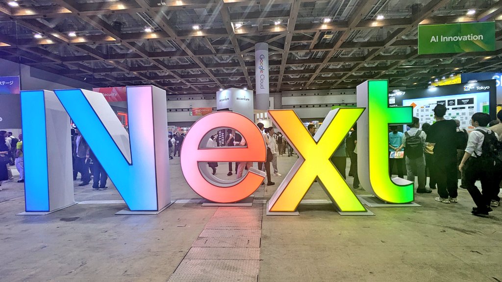 __shirokanikama's tweet image. #GoogleCloudNext ããšãŠã楜ããã£ããªãðžå»å¹Žã¯å
¥ç€ŸãããŠã§èªåã®ã客æ§ãããªãã£ããã©ãä»å¹Žã¯ãããã倧奜ããªã客æ§ãããŒã¹ã«æ¥ãŠãããŠå¬ããã£ããªãã4æç®ã¯ããšããã®åå§¿ð«¶