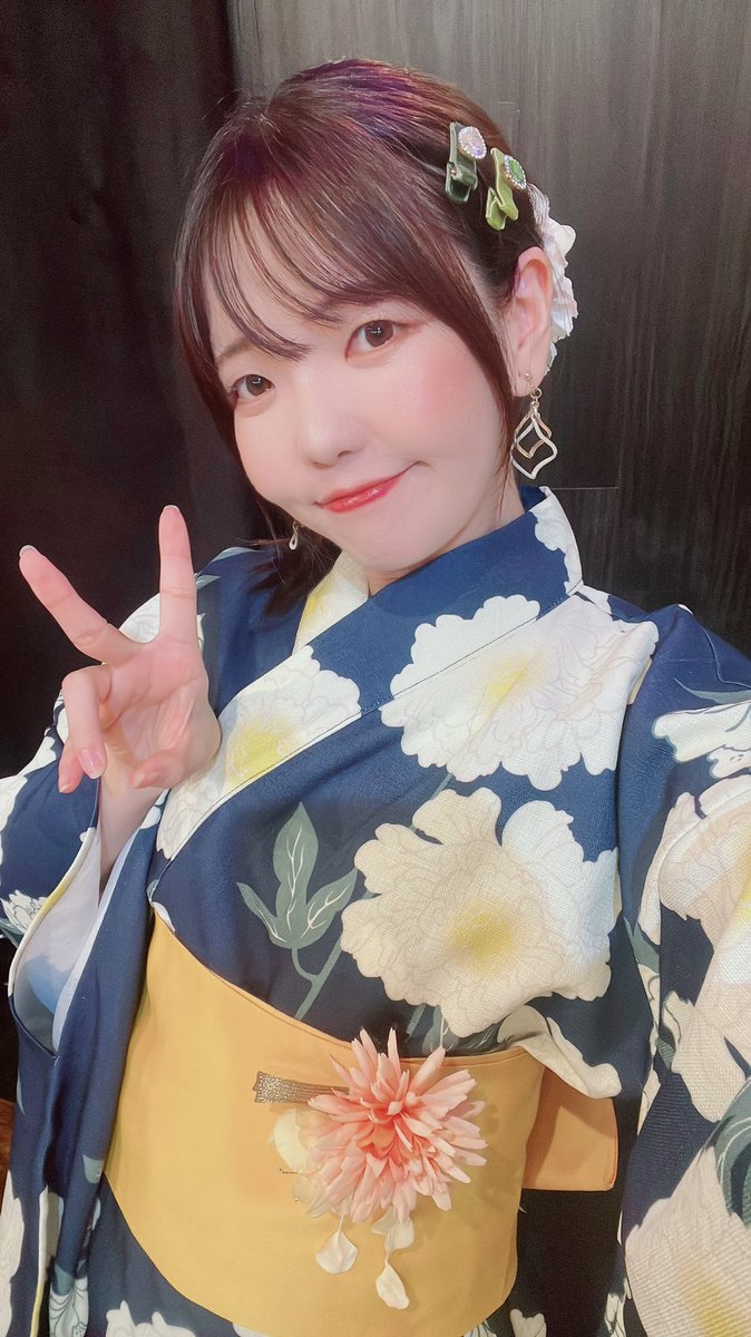 LobeliA @ JAMEXPO 2025
SHOWROOMガチイベ
🏮夏祭り配信🏮

たくさん盛り上げてくれてありがとう❤️‍🔥
お腹も心もいーっぱい🥰

お見せしきれなかったお絵描き・焼きそばチャレンジは今後の配信やXでお届け予定❣️引き続き応援してね🫶絶対1位‼️

明日は🌞7:30-7:59💚ゆっきー担当
showroom-live.com/room/profile?r…
