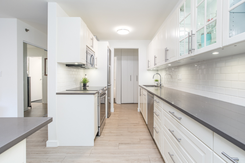 sellingYVR's tweet photo. 🏡 NEW LISTING

Fully renovated ground floor home with a 405 sqft private patio, in the heart of Mount Pleasant. 

📍105 825 E 7th Ave, Vancouver
🛏️ 1 
🛁 1 
📏 645 sqft 

For more details, or a private showing, contact us Allison@hillandharbourgroup.com

#justlisted #realestate https://t.co/xCVc68z2GS