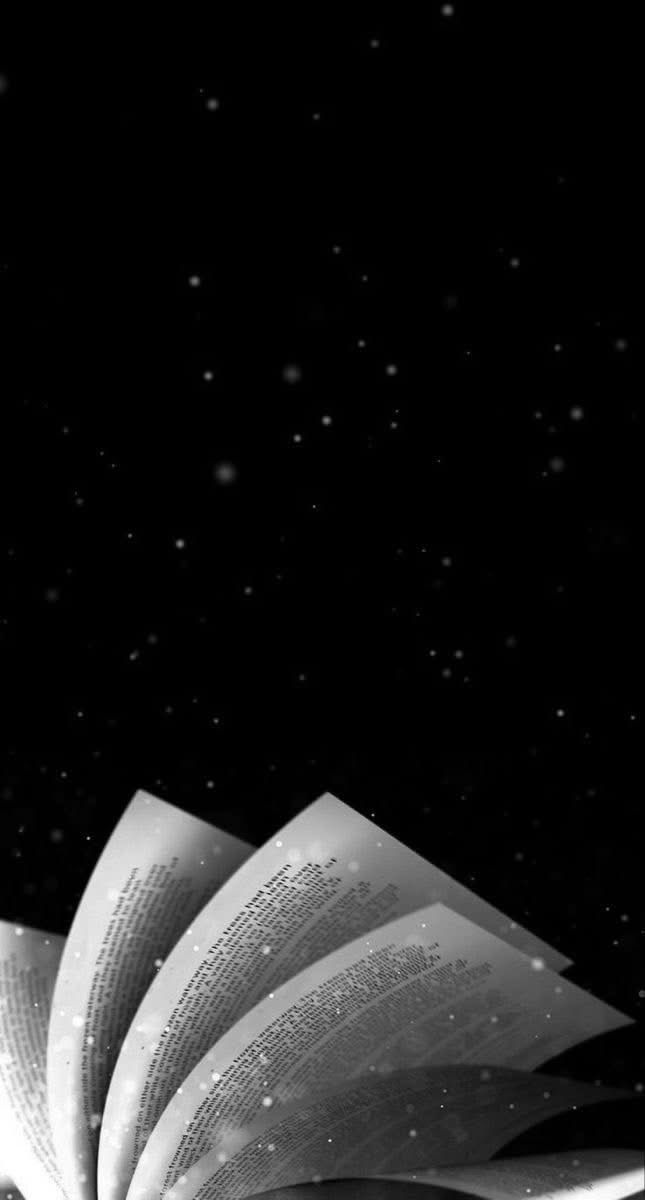 LauraGregory86's tweet photo. Another pen has worn out; another page is filled. Stay tuned for an announcement about my next book :) https://t.co/bfobuwqXN1