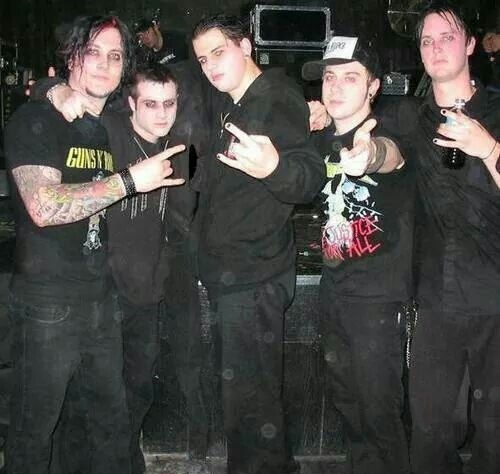 A7X daily 🦇 (@daily_a7x) on Twitter photo 
