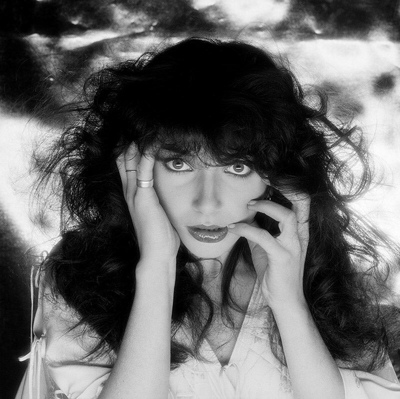 Kate Bush 
“Cloudbusting”
youtu.be/pllRW9wETzw?si…