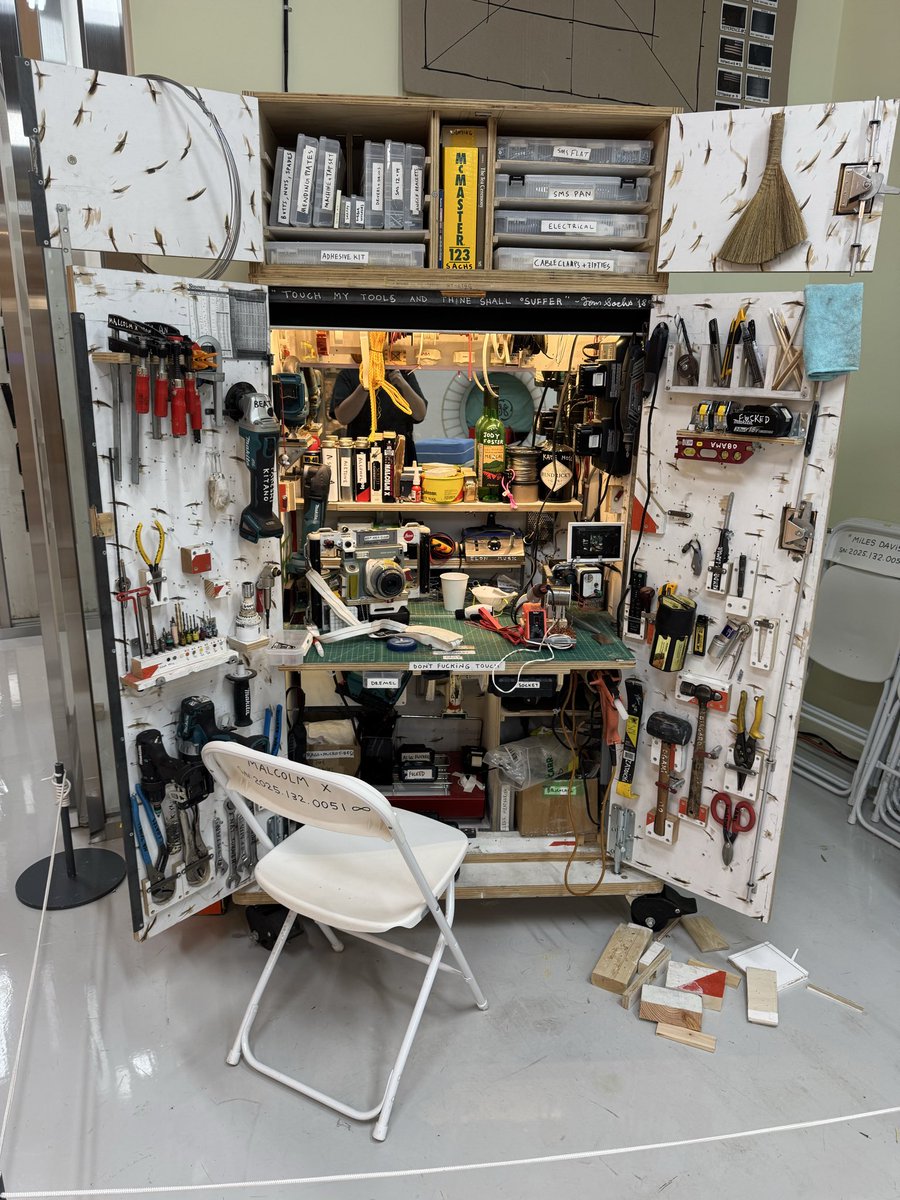 Happinesscat tweet media