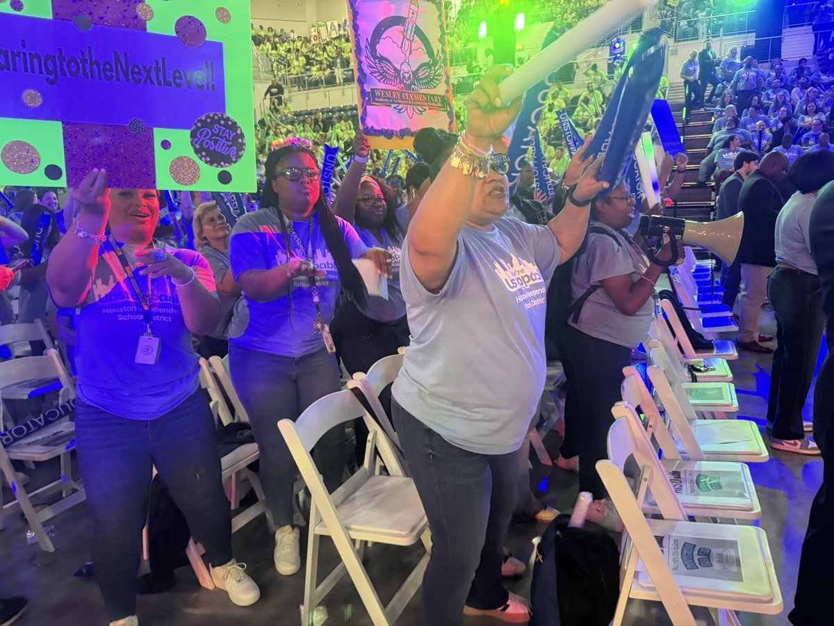 JENNIFER WOODS tweet media