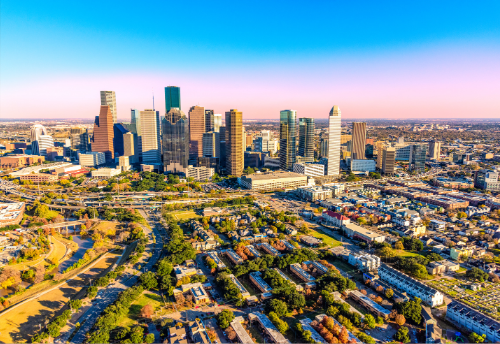 DuratechTX's tweet photo. Houston’s beautiful landscape and dynamic weather comes with a hidden challenge - unpredictable and unstable soil conditions that can cause serious problems on your🏠 home’s foundation. If you need a foundation🔎inspection or🔧 repairs,☎ call Duratech Foundation today! https://t.co/ifGj1r8w4A