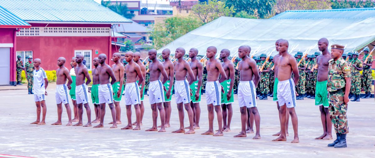 LeRenouveauBdi's tweet image. L&apos;Institut supérieur des cadres militaires(#Iscam) a procédé, ce mercredi 6 août, à l’ouverture solennelle de l’année académique, édition 2024-2025. Lors de ces cérémonies, les candidats officiers de la 54ème promotion ont été incorporés définitivement.