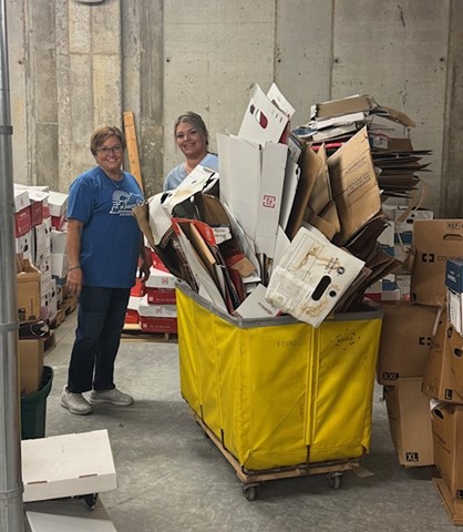 KEMIworkerscomp's tweet image. Making workers’ comp work? Yes! Yesterday, we worked with our friends at Sayre Christian Village to break down boxes and free up storage space. Thank you for letting us know how we could lend a hand. #worksafe #serveothers #volunteer