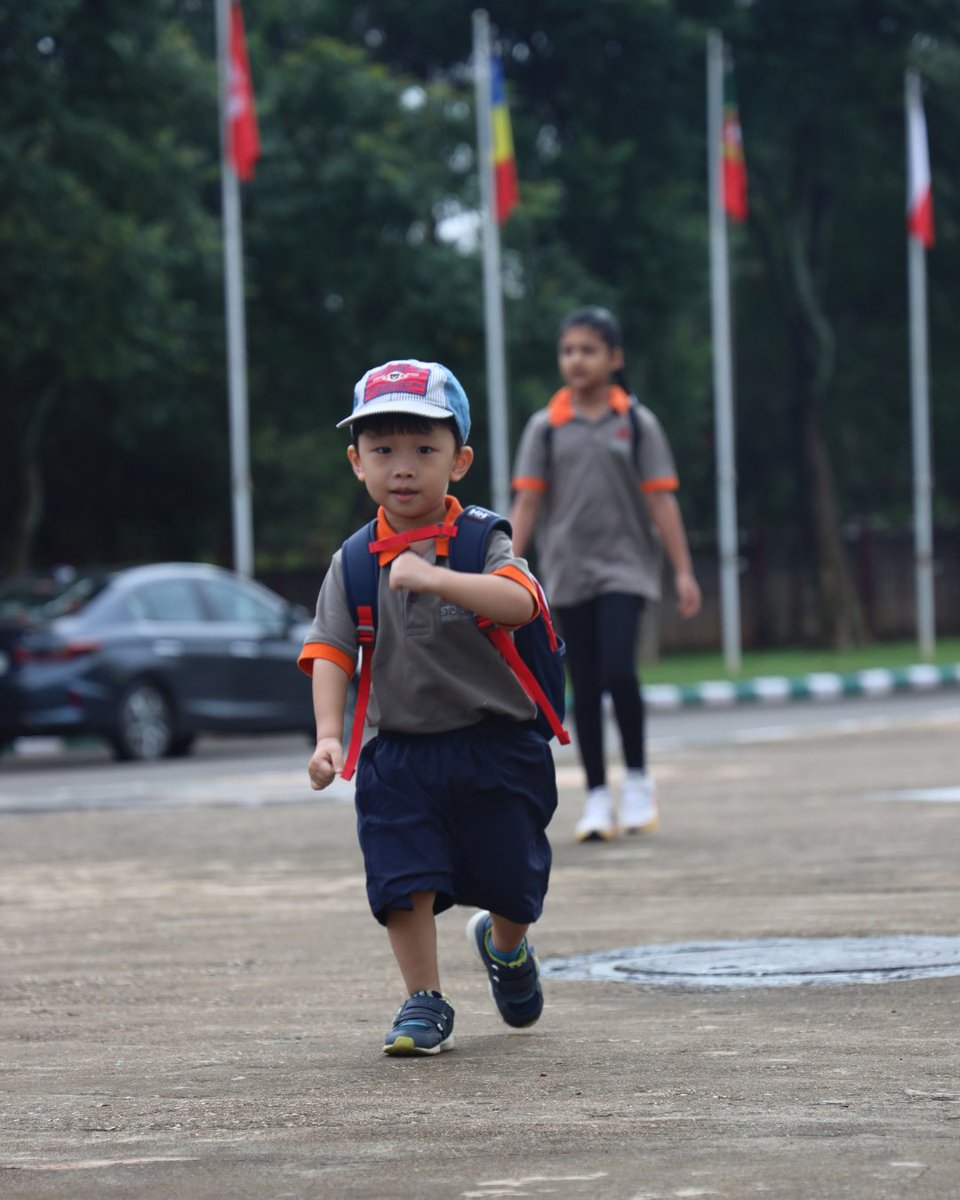 Stonehill_SIS's tweet image. On the first day of a brand new academic year at Stonehill, the campus came alive with energy, excitement, and smiling faces. From new friendships to fresh notebooks, here’s to a year full of curiosity, growth, and joyful learning. Welcome back, Stonehill Tigers! #SISLearns