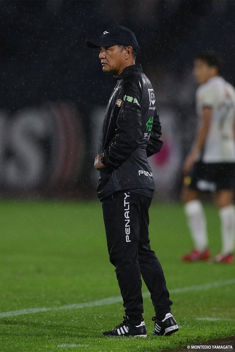 天皇杯浦和戦】 試合後の横内昭展監督、國分伸太郎選手、岡本一真選手