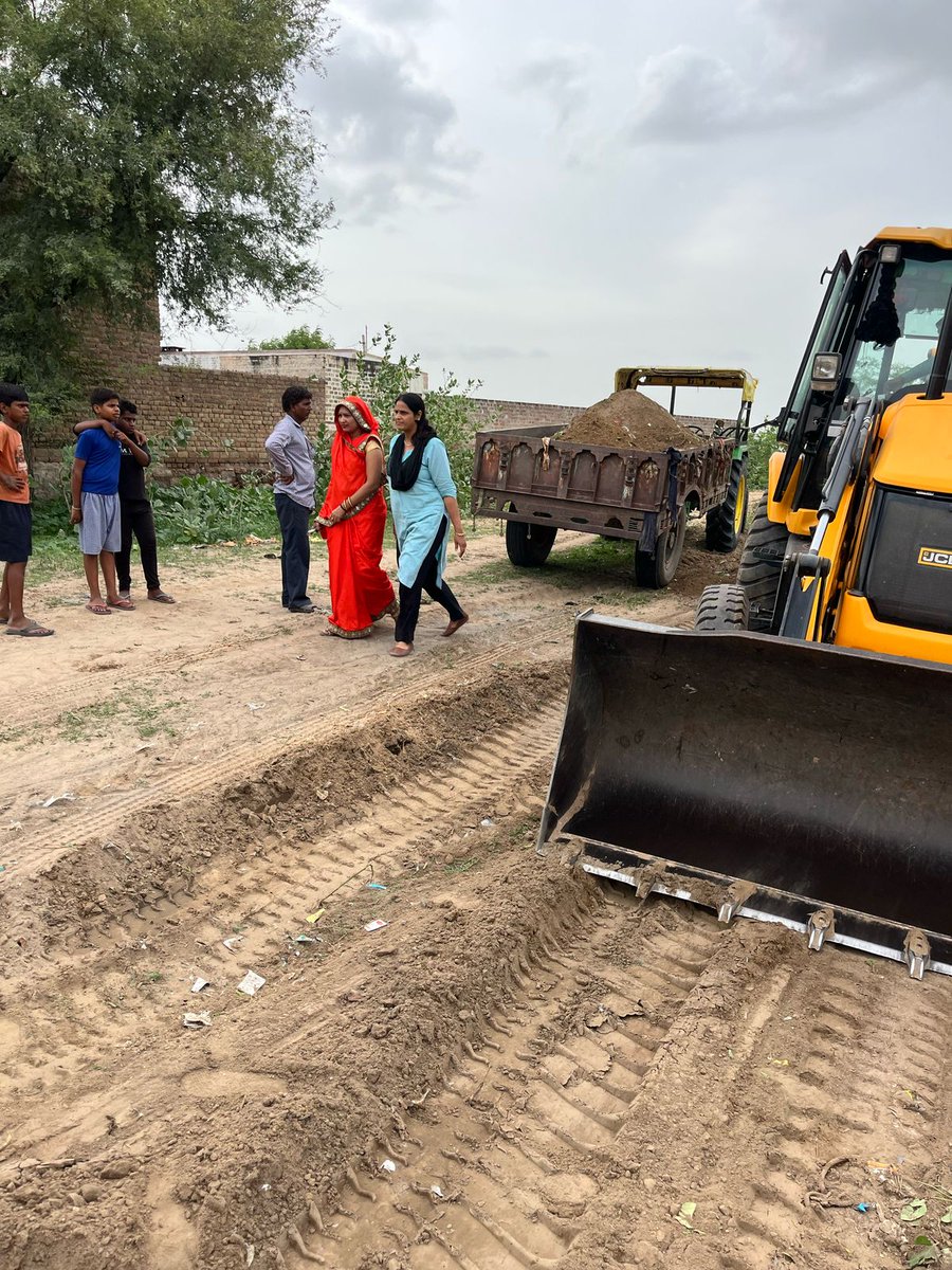 District Collector & Magistrate - Bikaner (@bikanerdm) on Twitter photo рдЦрд╛рджреНрдп рдПрд╡рдВ рдирд╛рдЧрд░рд┐рдХ рдЖрдкреВрд░реНрддрд┐ рдордВрддреНрд░реА рд╢реНрд░реА рд╕реБрдорд┐рдд рдЧреЛрджрд╛рд░рд╛ рдХреЗ рдирд┐рд░реНрджреЗрд╢ рдкрд░ рдирд╛рдкрд╛рд╕рд░ рдирдЧрд░реАрдп рдХреНрд╖реЗрддреНрд░ рдореЗрдВ рдЪрд▓рд╛рдпрд╛ рдЬрд╛ рд░рд╣рд╛ рд╕реНрд╡рдЪреНрдЫрддрд╛ рдкрдЦрд╡рд╛рдбрд╝рд╛
рд╕рд╛рдл-рд╕рдлрд╛рдИ рдФрд░ рд╕рд╛рд░реНрд╡рдЬрдирд┐рдХ рдкреНрд░рдХрд╛рд╢ рд╡реНрдпрд╡рд╕реНрдерд╛ рдкрд░ рджрд┐рдпрд╛ рдЬрд╛ рд░рд╣рд╛ рд╡рд┐рд╢реЗрд╖ рдзреНрдпрд╛рди <a href="/BhajanlalBjp/">Bhajanlal Sharma</a>
<a href="/DIPRRajasthan/">рд╕реВрдЪрдирд╛ рдПрд╡рдВ рдЬрдирд╕рдореНрдкрд░реНрдХ рд╡рд┐рднрд╛рдЧ, рд░рд╛рдЬрд╕реНрдерд╛рди рд╕рд░рдХрд╛рд░</a> <a href="/RajCMO/">CMO Rajasthan</a> <a href="/RajGovOfficial/">Government of Rajasthan</a> рдЦрд╛рджреНрдп рдПрд╡рдВ рдирд╛рдЧрд░рд┐рдХ рдЖрдкреВрд░реНрддрд┐ рдордВрддреНрд░реА рд╢реНрд░реА рд╕реБрдорд┐рдд рдЧреЛрджрд╛рд░рд╛ рдХреЗ рдирд┐рд░реНрджреЗрд╢ рдкрд░ рдирд╛рдкрд╛рд╕рд░ рдирдЧрд░реАрдп рдХреНрд╖реЗрддреНрд░ рдореЗрдВ рдЪрд▓рд╛рдпрд╛ рдЬрд╛ рд░рд╣рд╛ рд╕реНрд╡рдЪреНрдЫрддрд╛ рдкрдЦрд╡рд╛рдбрд╝рд╛
рд╕рд╛рдл-рд╕рдлрд╛рдИ рдФрд░ рд╕рд╛рд░реНрд╡рдЬрдирд┐рдХ рдкреНрд░рдХрд╛рд╢ рд╡реНрдпрд╡рд╕реНрдерд╛ рдкрд░ рджрд┐рдпрд╛ рдЬрд╛ рд░рд╣рд╛ рд╡рд┐рд╢реЗрд╖ рдзреНрдпрд╛рди <a href="/BhajanlalBjp/">Bhajanlal Sharma</a>
<a href="/DIPRRajasthan/">рд╕реВрдЪрдирд╛ рдПрд╡рдВ рдЬрдирд╕рдореНрдкрд░реНрдХ рд╡рд┐рднрд╛рдЧ, рд░рд╛рдЬрд╕реНрдерд╛рди рд╕рд░рдХрд╛рд░</a> <a href="/RajCMO/">CMO Rajasthan</a> <a href="/RajGovOfficial/">Government of Rajasthan</a>