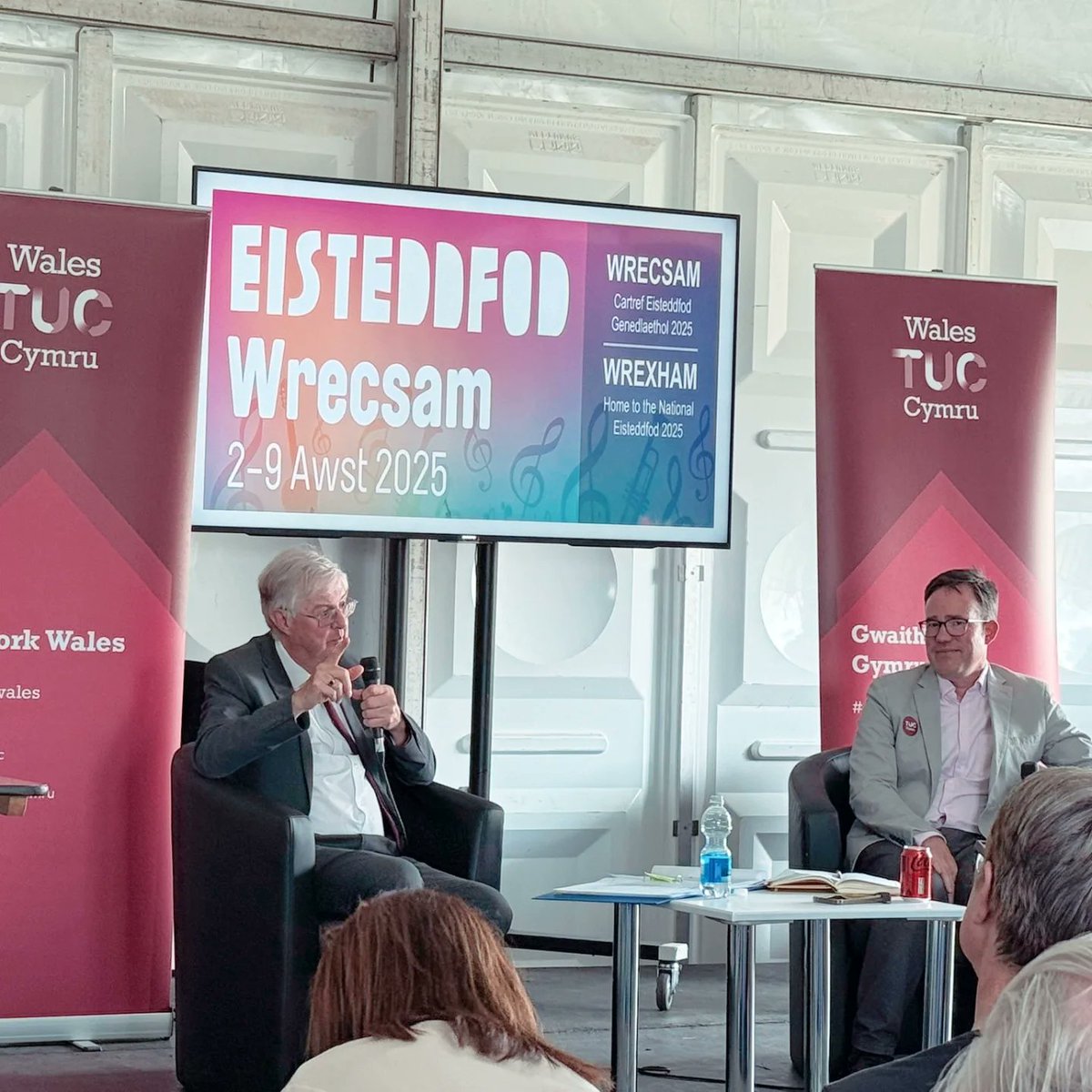 TUC Cymru (@walestuc) on Twitter photo Diolch yn fawr iawn, <a href="/MarkDrakeford/">Mark Drakeford 🏴</a>, am ymuno â ni heddiw yn yr Eisteddfod.
#Eisteddfod #Steddfod2025 Diolch yn fawr iawn, <a href="/MarkDrakeford/">Mark Drakeford 🏴</a>, am ymuno â ni heddiw yn yr Eisteddfod.
#Eisteddfod #Steddfod2025