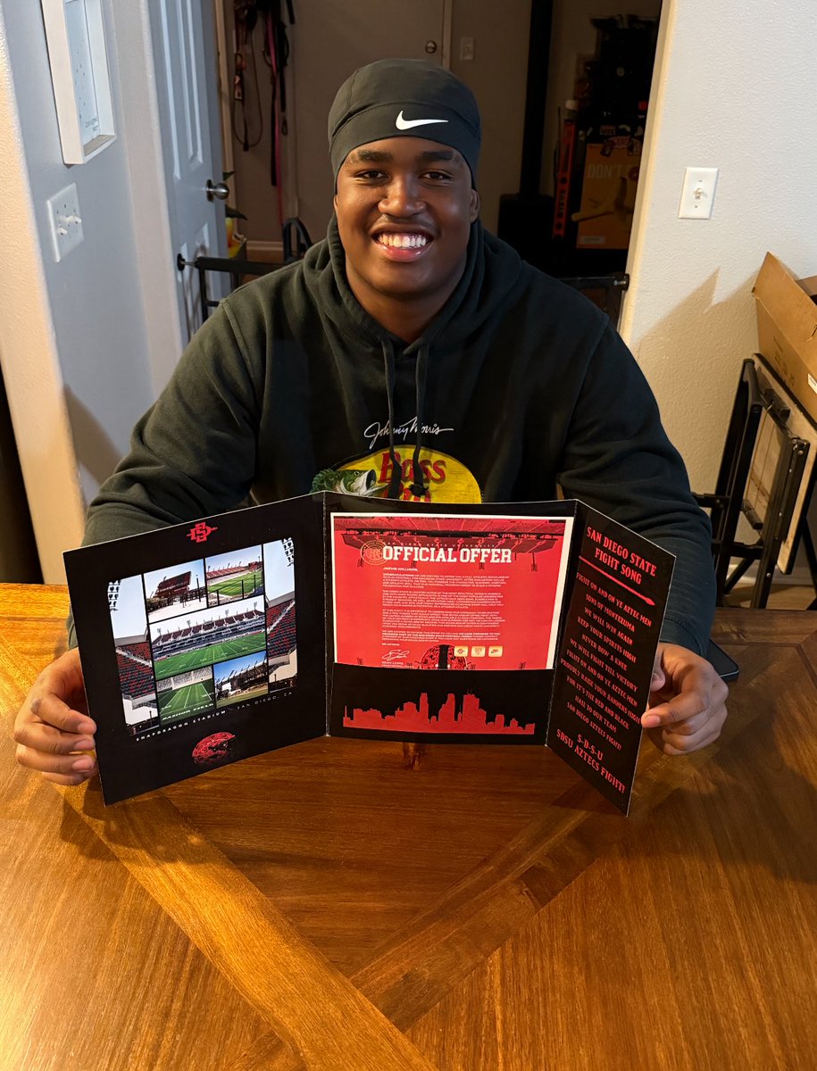 Jarvisโ deekyโ Williams-Colรณn (@d1deeky55) on Twitter photo Very blessed to have the opportunity!! Thank you to all the coaches at San Diego state university #aztec #movementonthemesa #aztecfun #AztecFast #AztecForLife ##AztecUno <a href="/TheHC_CoachLew/">๐ด Sean Lewis โซ๏ธ</a> Very blessed to have the opportunity!! Thank you to all the coaches at San Diego state university #aztec #movementonthemesa #aztecfun #AztecFast #AztecForLife ##AztecUno <a href="/TheHC_CoachLew/">๐ด Sean Lewis โซ๏ธ</a>