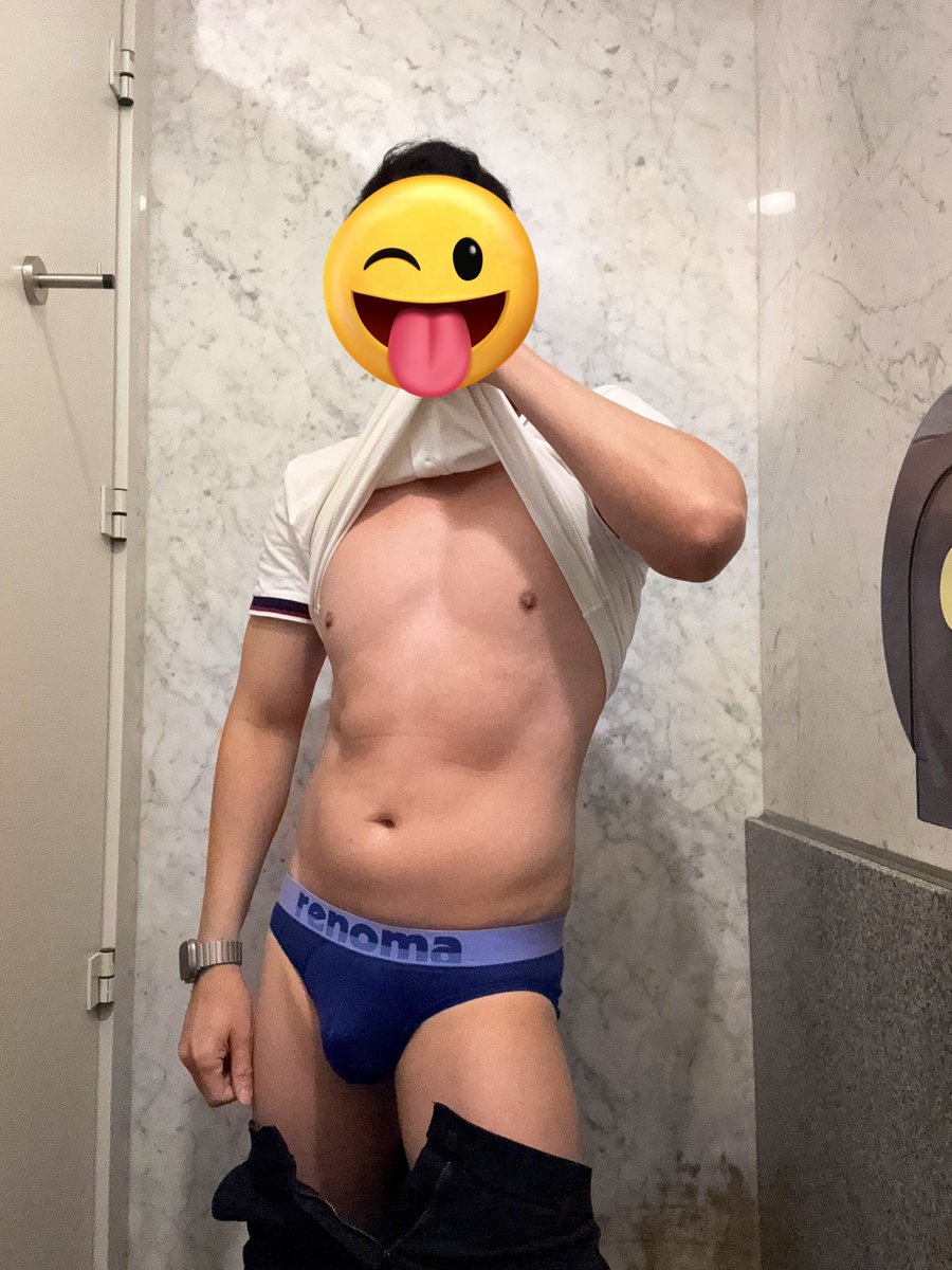 Lick my body anyone? 🙋🏻‍♂️