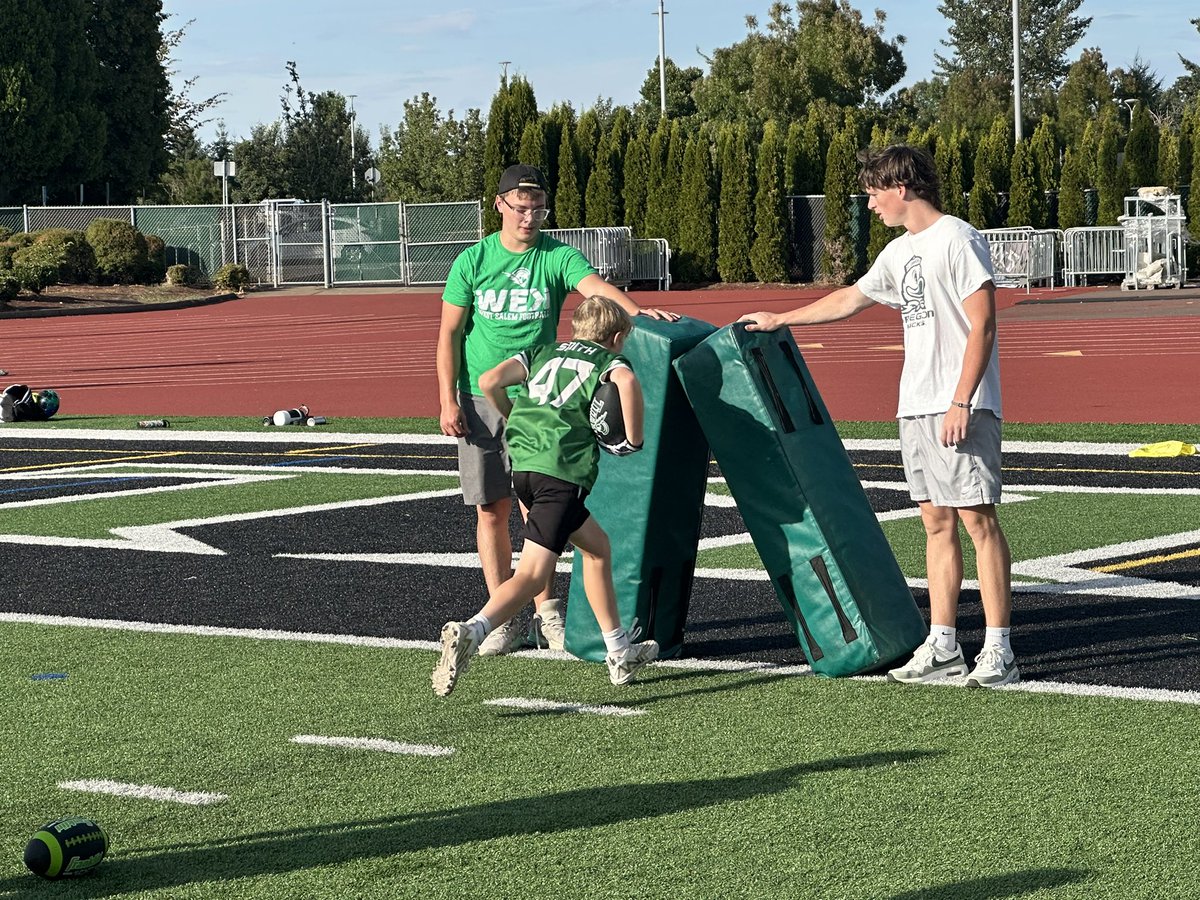 Day 2 ✅ in the books. See you tonight for competition Wednesday! Go Titans. #family #toughness