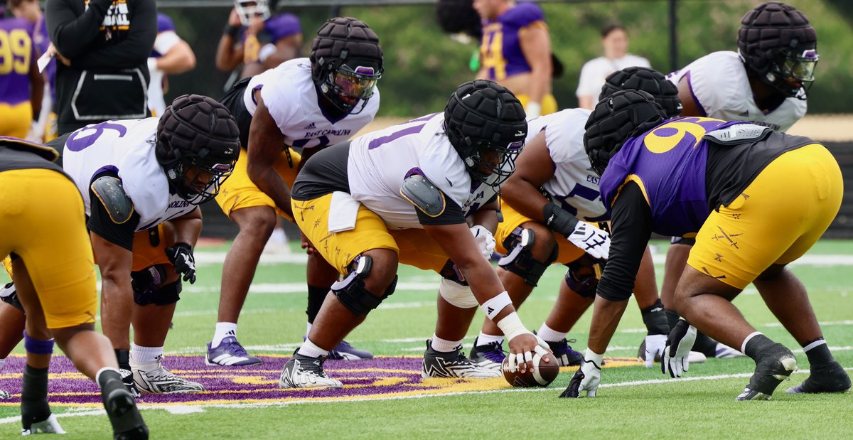 Center competition taking shape for ECU football

"I think we've taken a step, and we've got to continue to take a bunch more, but we do have some good competition there." - Blake Harrell

247sports.com/college/east-c…